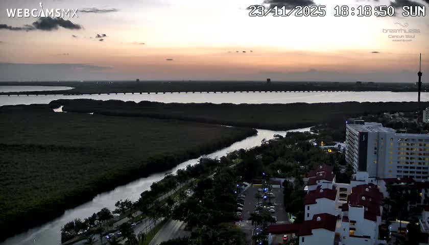  Cancun, Laguna de Nichupté Lagoon Lake & Hotel Zone (Zona Hotelera) Panaromic Live Cam - 
