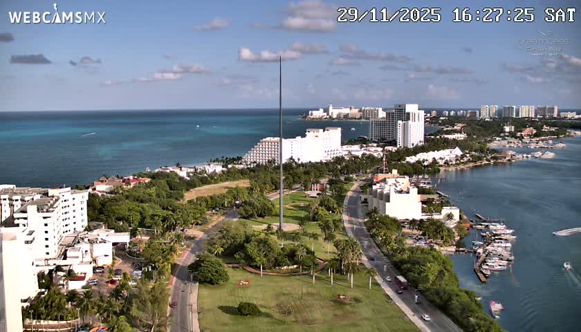  Cancun, Laguna de Nichupté Lagoon Lake & Hotel Zone (Zona Hotelera) Panaromic Live Cam - 