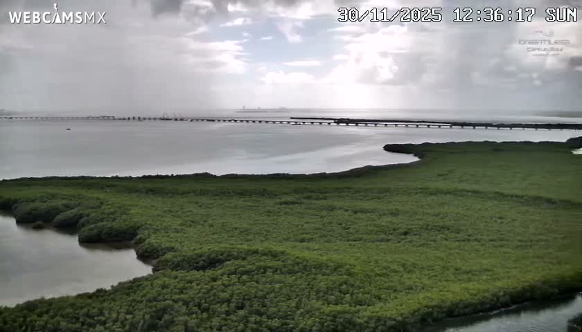  Cancun, Laguna de Nichupté Lagoon Lake & Hotel Zone (Zona Hotelera) Panaromic Live Cam - 