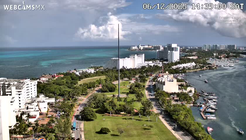 Cancun, Laguna de Nichupté Lagoon Lake & Hotel Zone (Zona Hotelera) Panaromic Live Cam - 