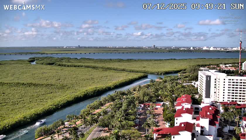  Cancun, Laguna de Nichupté Lagoon Lake & Hotel Zone (Zona Hotelera) Panaromic Live Cam - 