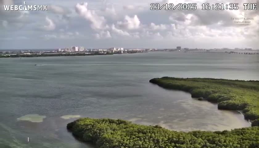  Cancun, Laguna de Nichupté Lagoon Lake & Hotel Zone (Zona Hotelera) Panaromic Live Cam - 