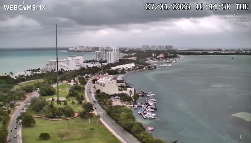  Cancun, Laguna de Nichupté Lagoon Lake & Hotel Zone (Zona Hotelera) Panaromic Live Cam - 