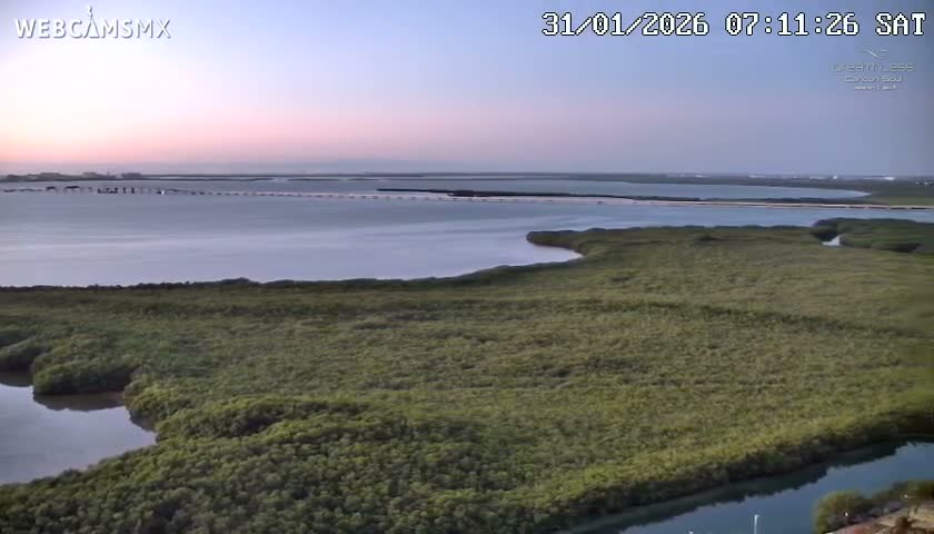  Cancun, Laguna de Nichupté Lagoon Lake & Hotel Zone (Zona Hotelera) Panaromic Live Cam - 