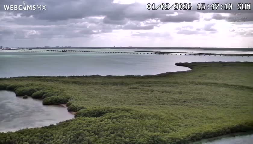  Cancun, Laguna de Nichupté Lagoon Lake & Hotel Zone (Zona Hotelera) Panaromic Live Cam - 