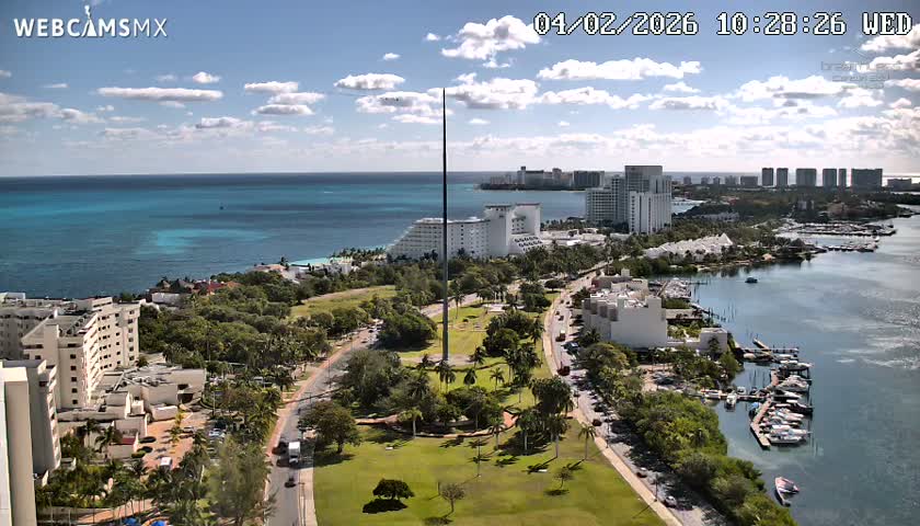  Cancun, Laguna de Nichupté Lagoon Lake & Hotel Zone (Zona Hotelera) Panaromic Live Cam - 