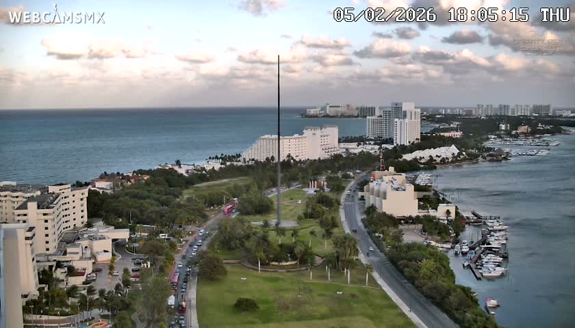  Cancun, Laguna de Nichupté Lagoon Lake & Hotel Zone (Zona Hotelera) Panaromic Live Cam - 