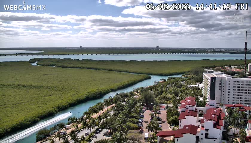  Cancun, Laguna de Nichupté Lagoon Lake & Hotel Zone (Zona Hotelera) Panaromic Live Cam - 