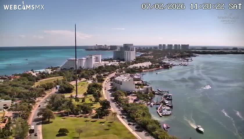  Cancun, Laguna de Nichupté Lagoon Lake & Hotel Zone (Zona Hotelera) Panaromic Live Cam - 