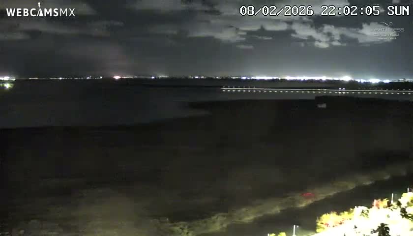  Cancun, Laguna de Nichupté Lagoon Lake & Hotel Zone (Zona Hotelera) Panaromic Live Cam - 
