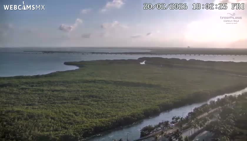 Cancun, Laguna de Nichupté Lagoon Lake & Hotel Zone (Zona Hotelera) Panaromic Live Cam - 
