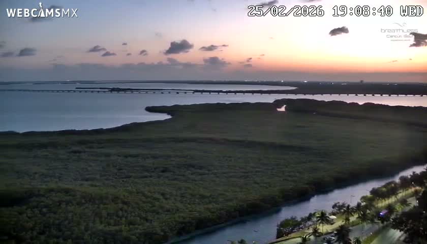  Cancun, Laguna de Nichupté Lagoon Lake & Hotel Zone (Zona Hotelera) Panaromic Live Cam - 