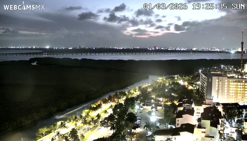  Cancun, Laguna de Nichupté Lagoon Lake & Hotel Zone (Zona Hotelera) Panaromic Live Cam - 