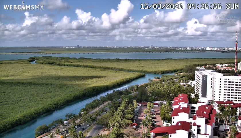  Cancun, Laguna de Nichupté Lagoon Lake & Hotel Zone (Zona Hotelera) Panaromic Live Cam - 