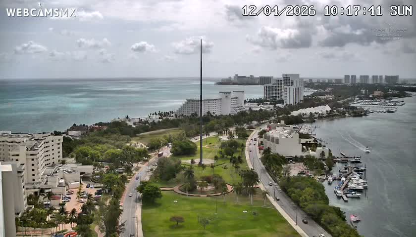  Cancun, Laguna de Nichupté Lagoon Lake & Hotel Zone (Zona Hotelera) Panaromic Live Cam - 