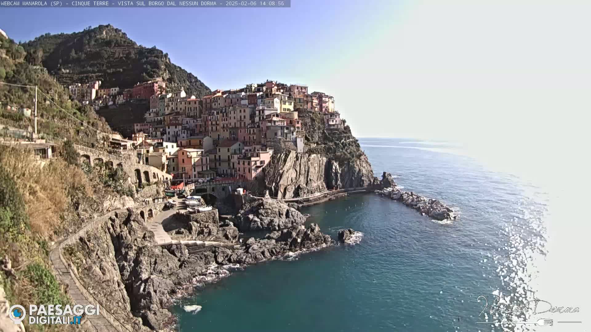 Manarola City Live Cam - La Spezia, Linguria, Italy