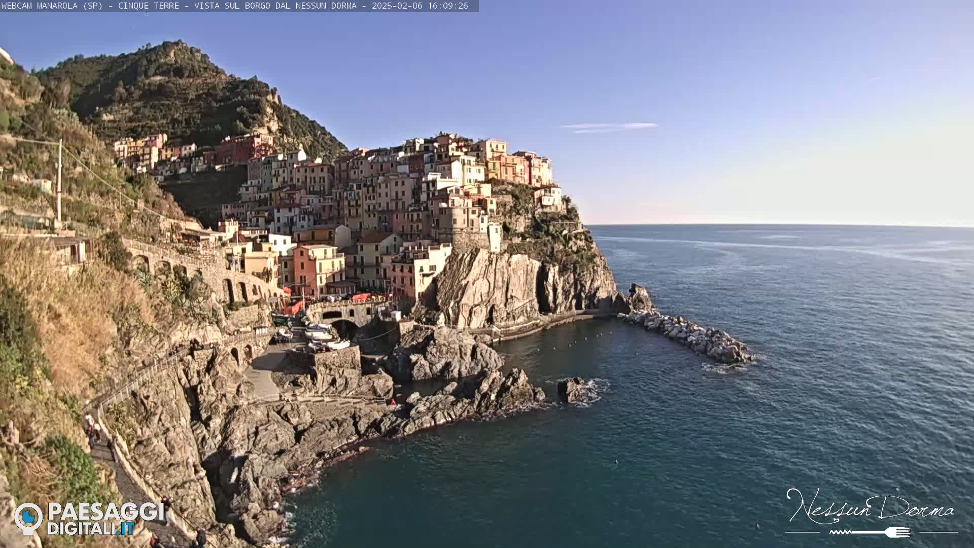 Manarola City Live Cam - La Spezia, Linguria, Italy