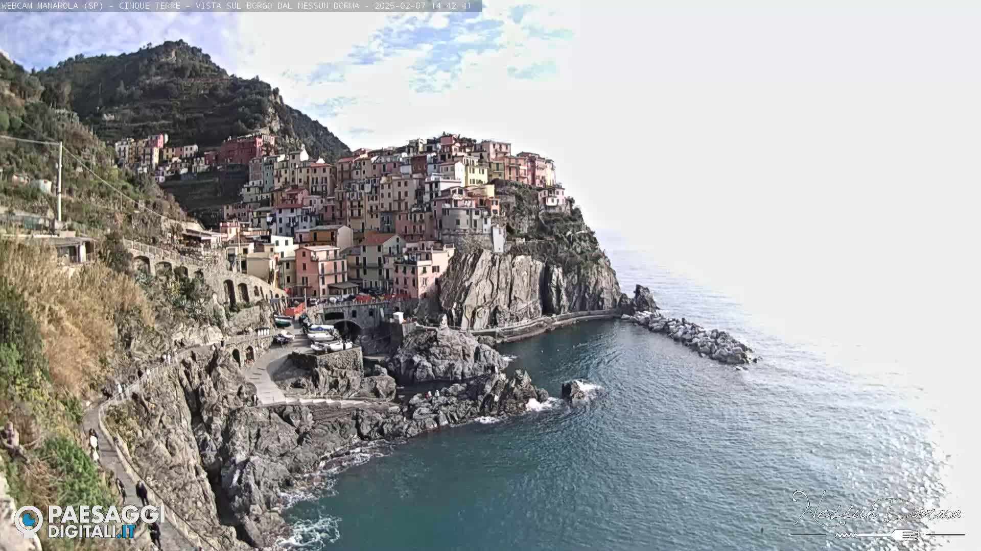 Manarola City Live Cam - La Spezia, Linguria, Italy
