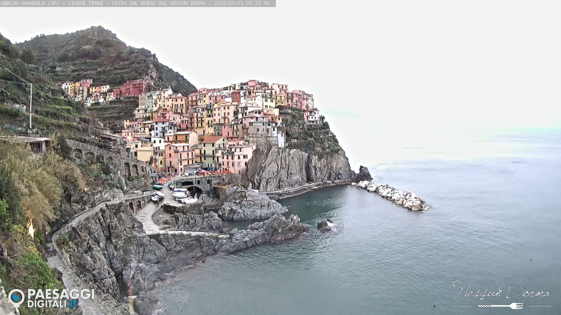 Manarola City Live Cam - La Spezia, Linguria, Italy