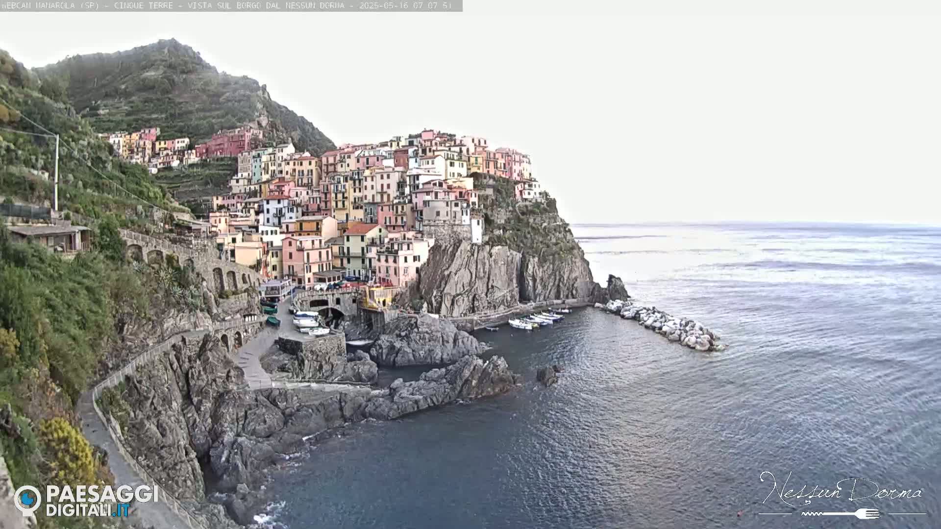 Manarola City Live Cam - La Spezia, Linguria, Italy