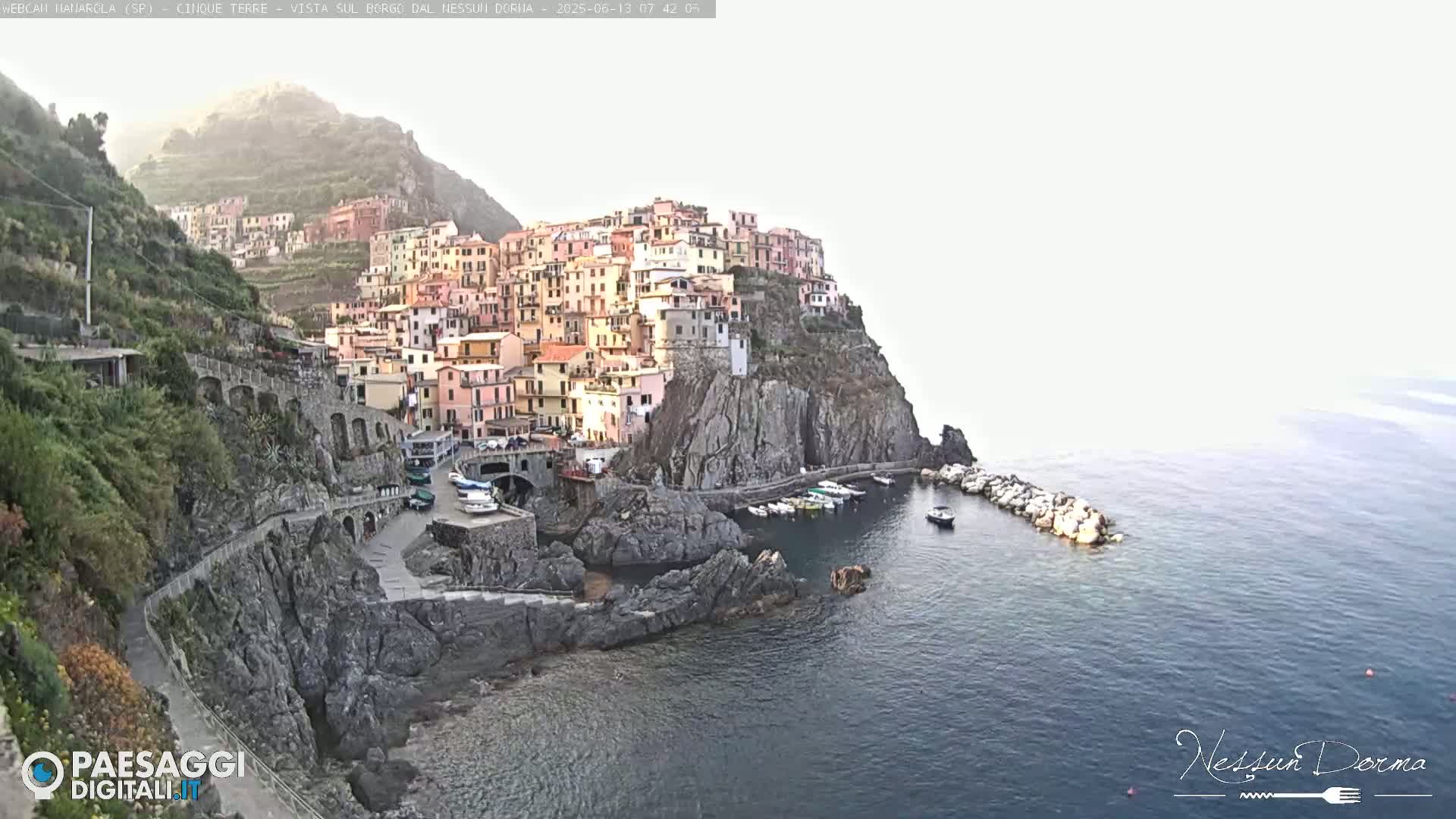 Manarola City Live Cam - La Spezia, Linguria, Italy