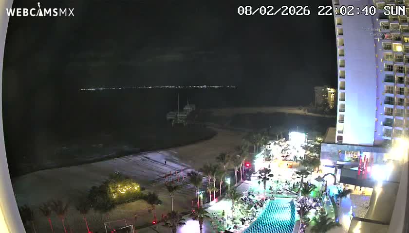 Cancun, Playa Juanito & Isla Mujeres Garrafon/Dolphin Discovery Ferry Live Cam - Zona Hotelera, Cancún, Quintana Roo, Mexico