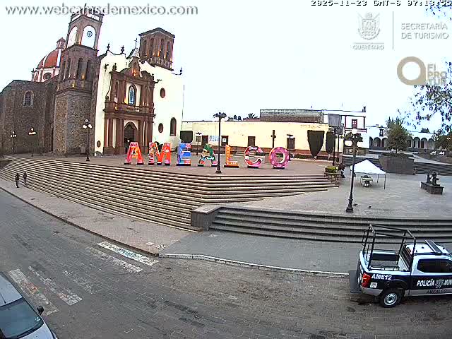 Amealco ,  Plaza Constitución (Constution Square) & Parroquia de Santa Maria Parish Live Cam - Centro, Amealco de Bonfil, Queretaro, Mexico