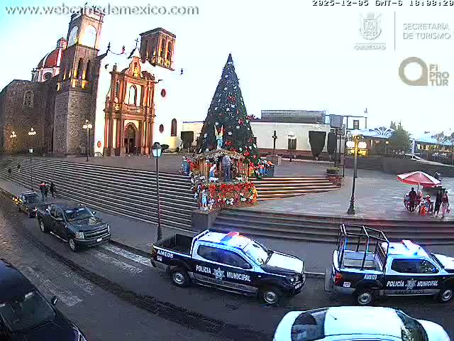 Amealco ,  Plaza Constitución (Constution Square) & Parroquia de Santa Maria Parish Live Cam - Centro, Amealco de Bonfil, Queretaro, Mexico