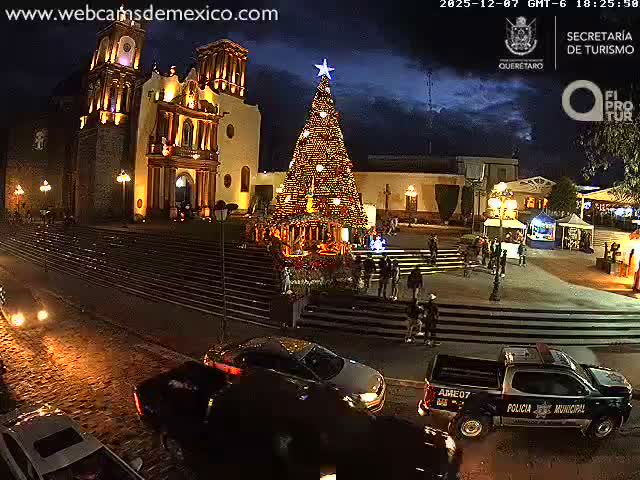 Amealco ,  Plaza Constitución (Constution Square) & Parroquia de Santa Maria Parish Live Cam - Centro, Amealco de Bonfil, Queretaro, Mexico