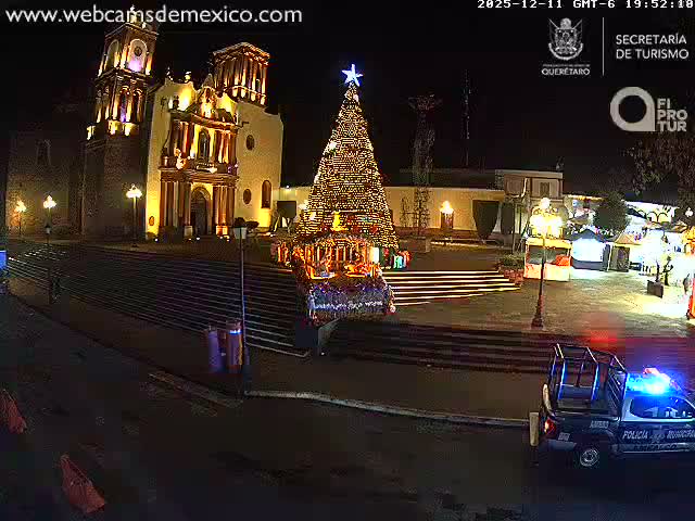 Amealco ,  Plaza Constitución (Constution Square) & Parroquia de Santa Maria Parish Live Cam - Centro, Amealco de Bonfil, Queretaro, Mexico