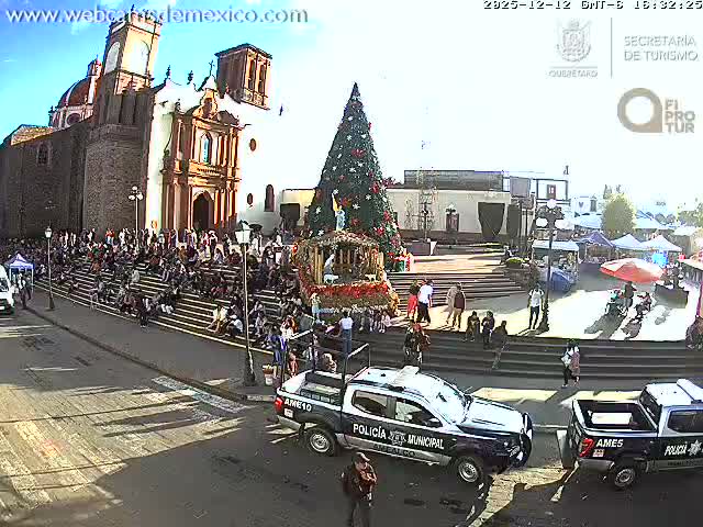 Amealco ,  Plaza Constitución (Constution Square) & Parroquia de Santa Maria Parish Live Cam - Centro, Amealco de Bonfil, Queretaro, Mexico