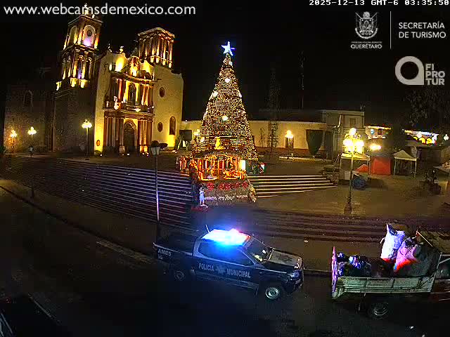 Amealco ,  Plaza Constitución (Constution Square) & Parroquia de Santa Maria Parish Live Cam - Centro, Amealco de Bonfil, Queretaro, Mexico