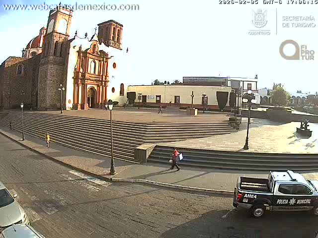 Amealco ,  Plaza Constitución (Constution Square) & Parroquia de Santa Maria Parish Live Cam - Centro, Amealco de Bonfil, Queretaro, Mexico