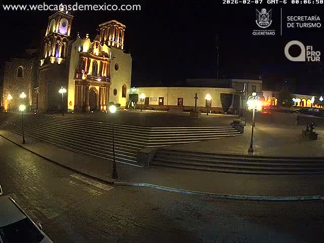 Amealco ,  Plaza Constitución (Constution Square) & Parroquia de Santa Maria Parish Live Cam - Centro, Amealco de Bonfil, Queretaro, Mexico
