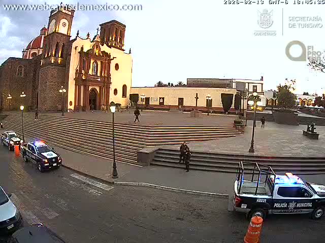 Amealco ,  Plaza Constitución (Constution Square) & Parroquia de Santa Maria Parish Live Cam - Centro, Amealco de Bonfil, Queretaro, Mexico