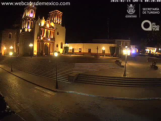 Amealco ,  Plaza Constitución (Constution Square) & Parroquia de Santa Maria Parish Live Cam - Centro, Amealco de Bonfil, Queretaro, Mexico