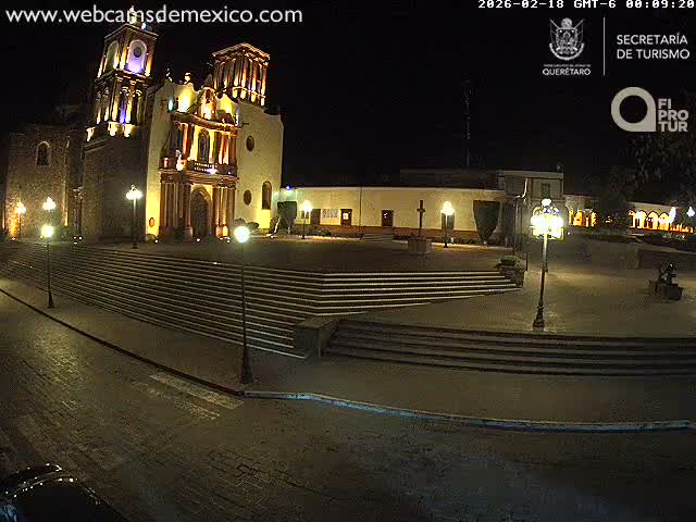 Amealco ,  Plaza Constitución (Constution Square) & Parroquia de Santa Maria Parish Live Cam - Centro, Amealco de Bonfil, Queretaro, Mexico