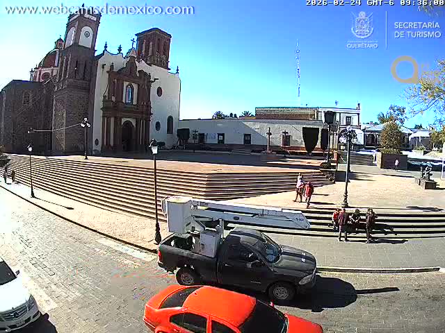 Amealco ,  Plaza Constitución (Constution Square) & Parroquia de Santa Maria Parish Live Cam - Centro, Amealco de Bonfil, Queretaro, Mexico