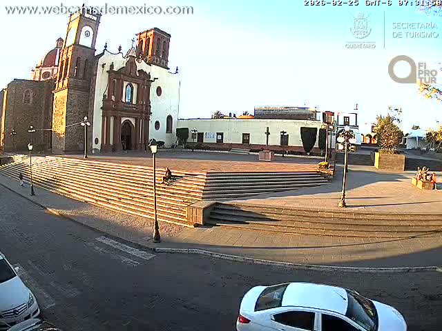 Amealco ,  Plaza Constitución (Constution Square) & Parroquia de Santa Maria Parish Live Cam - Centro, Amealco de Bonfil, Queretaro, Mexico
