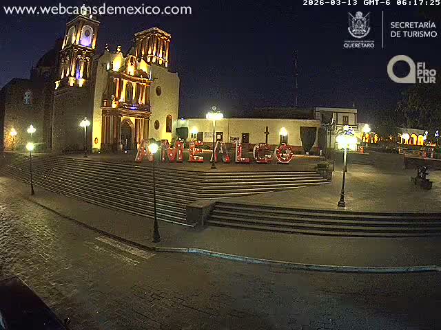 Amealco ,  Plaza Constitución (Constution Square) & Parroquia de Santa Maria Parish Live Cam - Centro, Amealco de Bonfil, Queretaro, Mexico