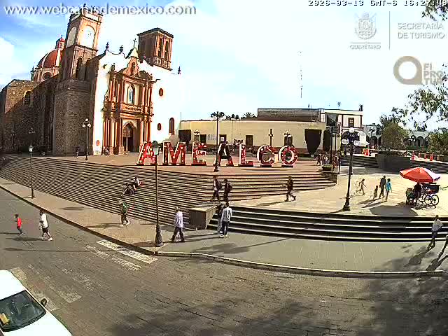 Amealco ,  Plaza Constitución (Constution Square) & Parroquia de Santa Maria Parish Live Cam - Centro, Amealco de Bonfil, Queretaro, Mexico