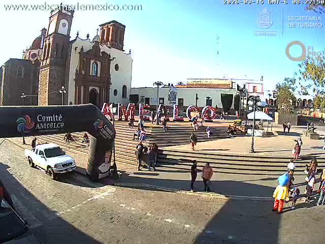 Amealco ,  Plaza Constitución (Constution Square) & Parroquia de Santa Maria Parish Live Cam - Centro, Amealco de Bonfil, Queretaro, Mexico