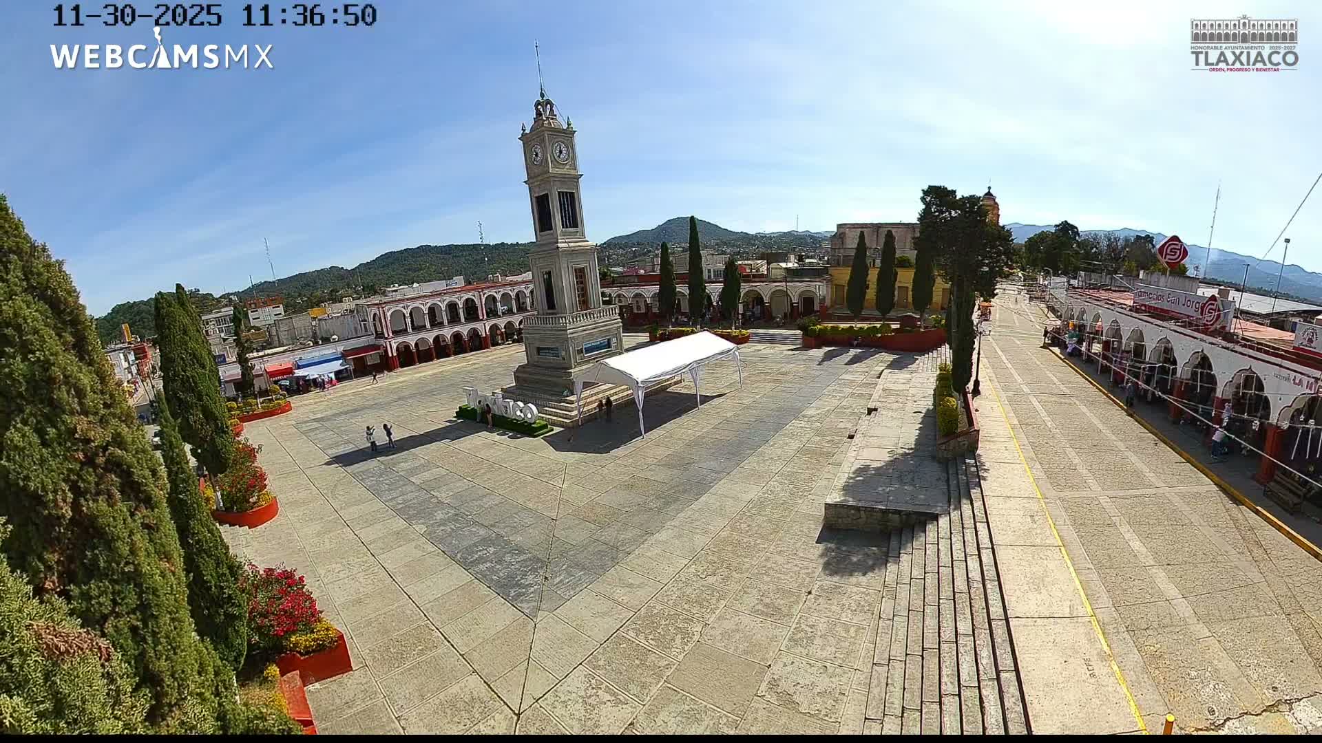 Oaxaca, Tlaxiaco City & Plind of Tlaxiaco Zocalo Live Cam - Centro, Heroica ciudad de Tlaxiaco, Oaxaca, Mexico