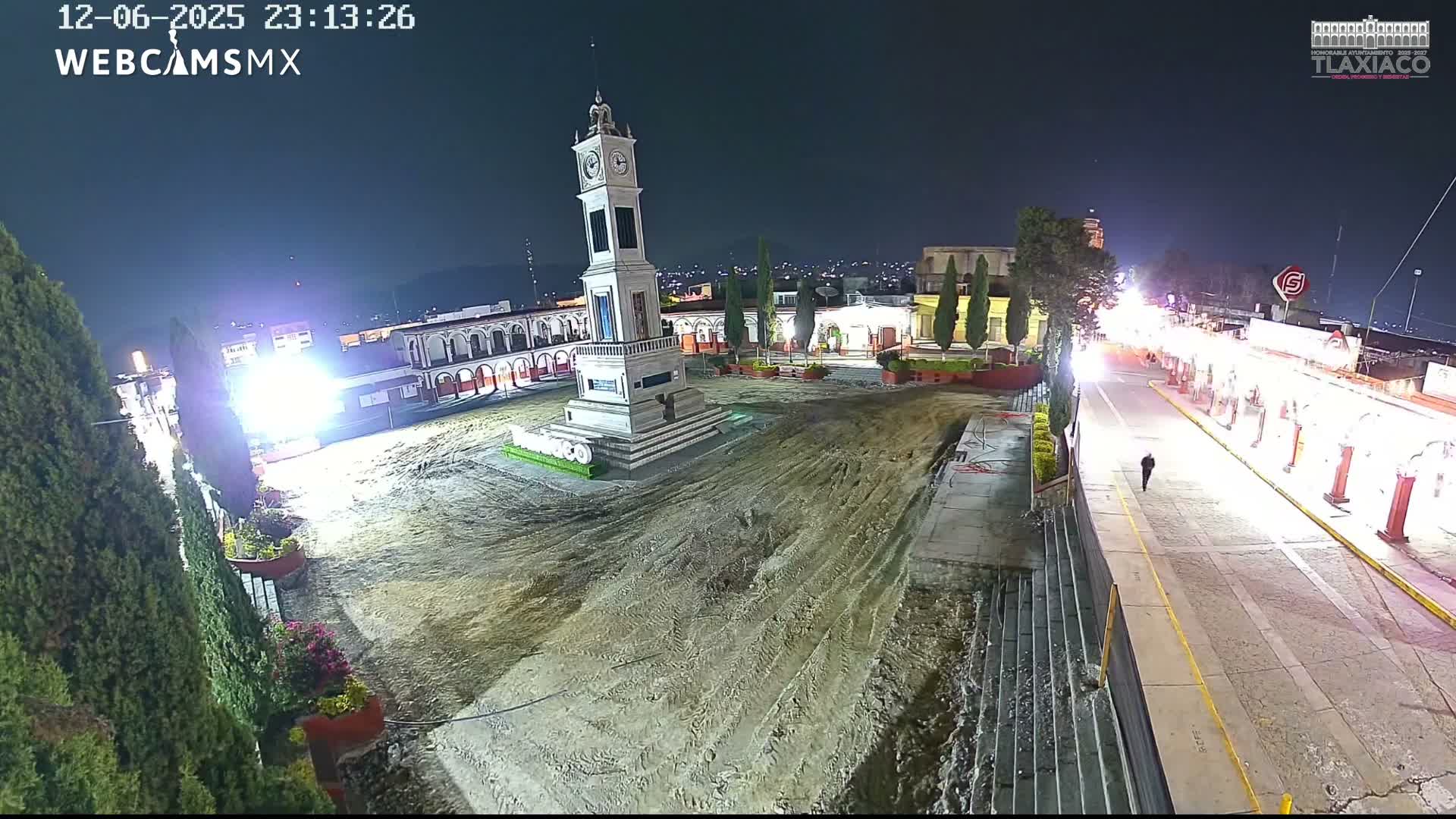 Oaxaca, Tlaxiaco City & Plind of Tlaxiaco Zocalo Live Cam - Centro, Heroica ciudad de Tlaxiaco, Oaxaca, Mexico