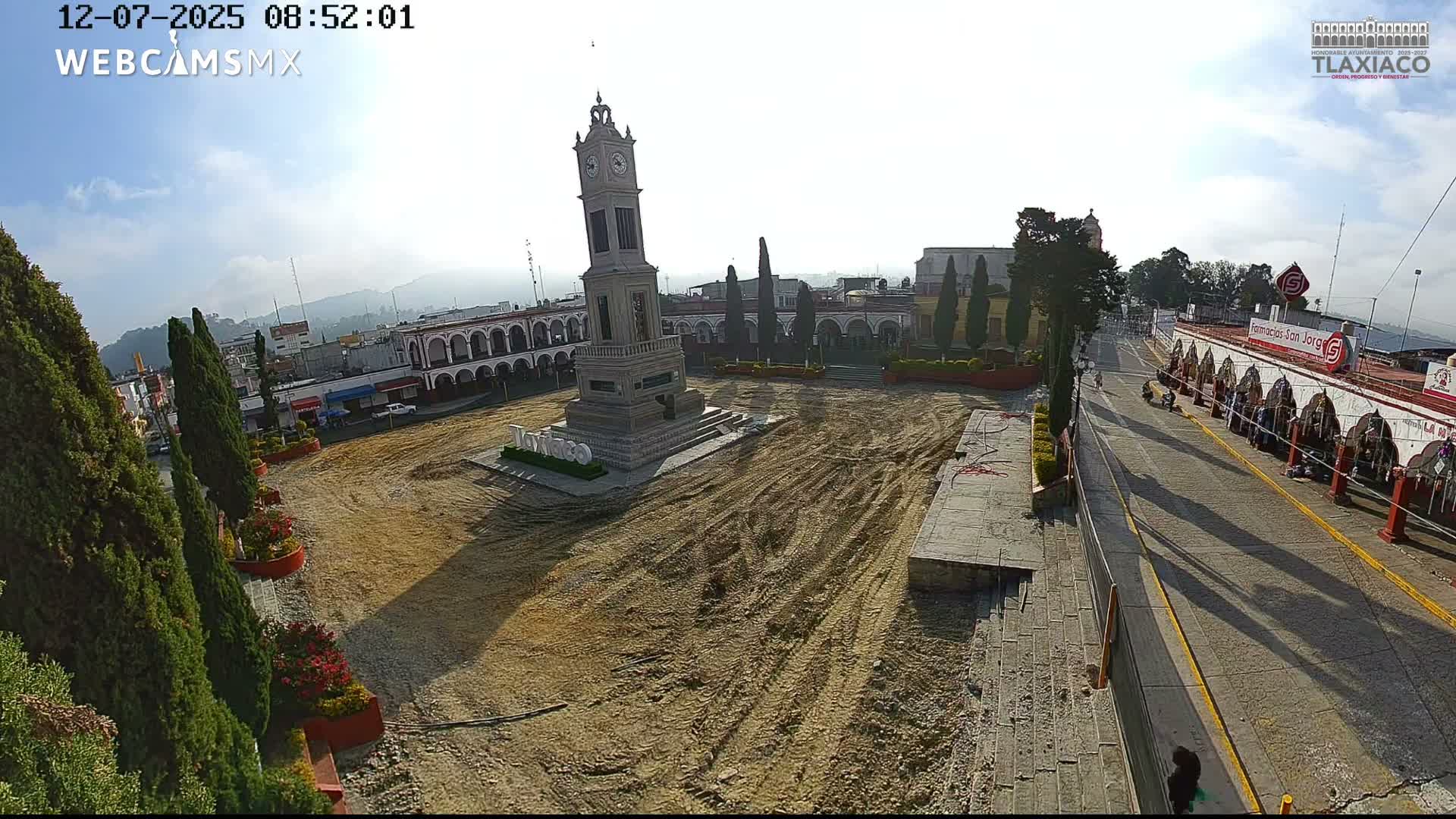 Oaxaca, Tlaxiaco City & Plind of Tlaxiaco Zocalo Live Cam - Centro, Heroica ciudad de Tlaxiaco, Oaxaca, Mexico