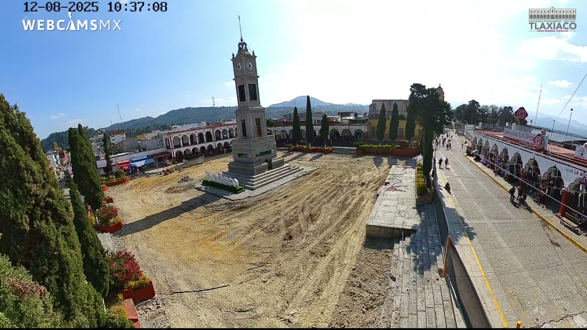 Oaxaca, Tlaxiaco City & Plind of Tlaxiaco Zocalo Live Cam - Centro, Heroica ciudad de Tlaxiaco, Oaxaca, Mexico