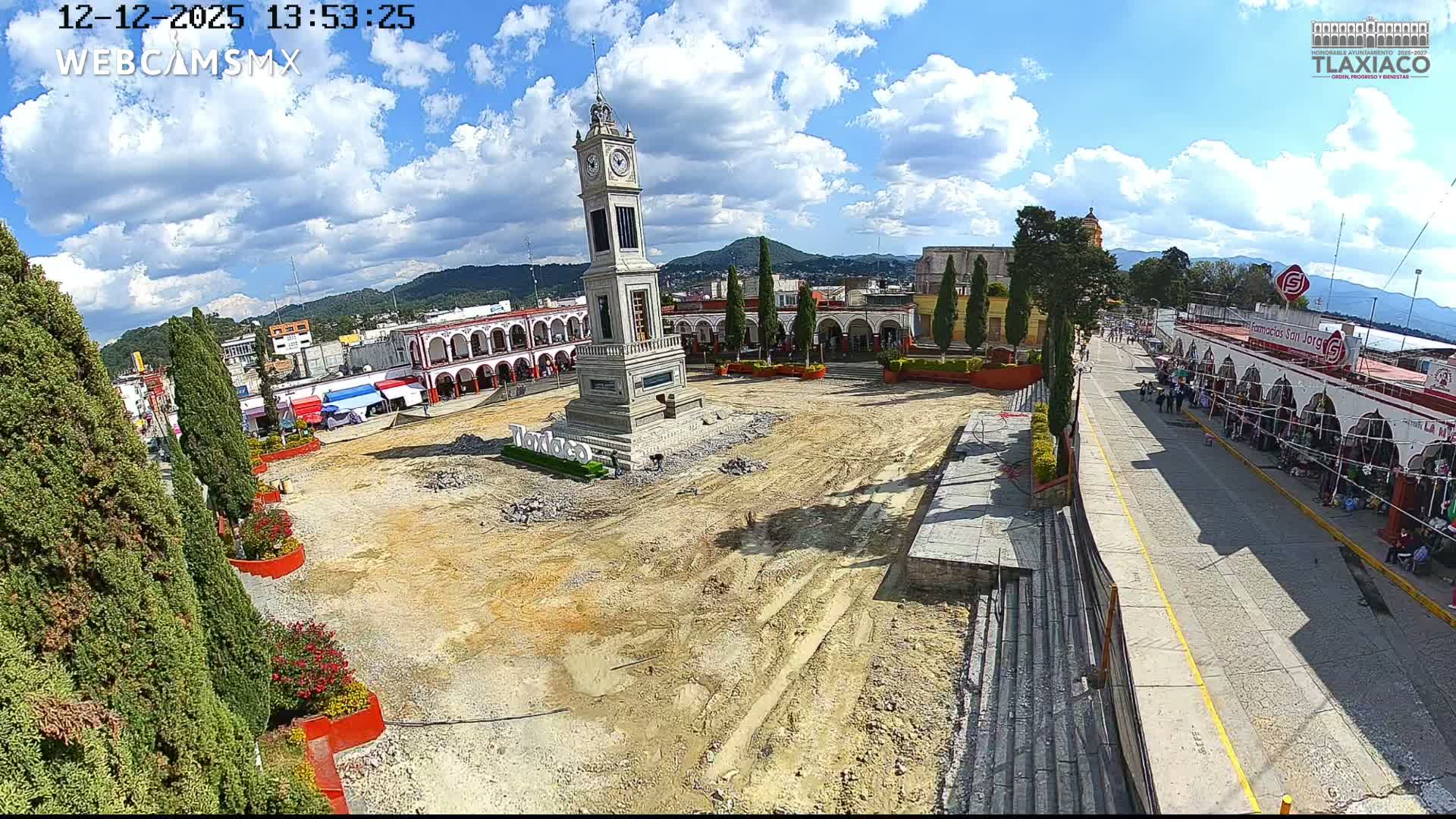 Oaxaca, Tlaxiaco City & Plind of Tlaxiaco Zocalo Live Cam - Centro, Heroica ciudad de Tlaxiaco, Oaxaca, Mexico