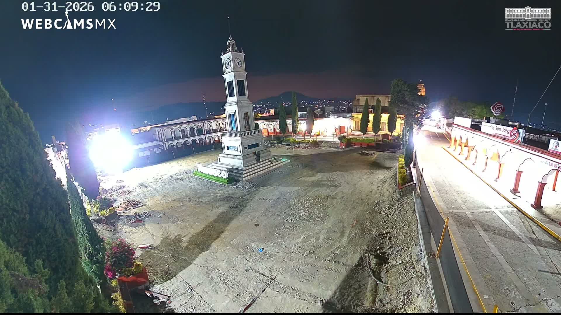 Oaxaca, Tlaxiaco City & Plind of Tlaxiaco Zocalo Live Cam - Centro, Heroica ciudad de Tlaxiaco, Oaxaca, Mexico