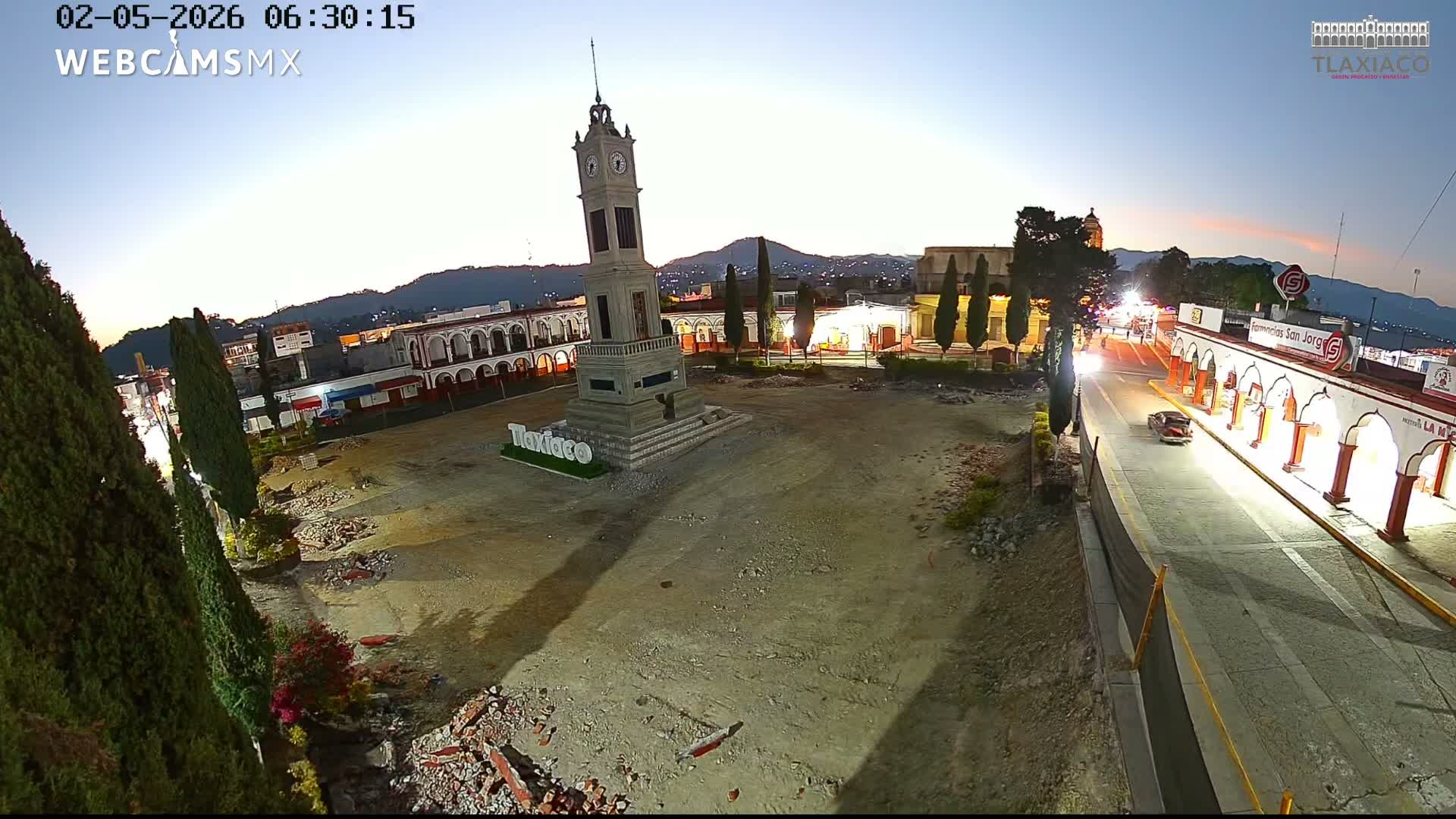 Oaxaca, Tlaxiaco City & Plind of Tlaxiaco Zocalo Live Cam - Centro, Heroica ciudad de Tlaxiaco, Oaxaca, Mexico