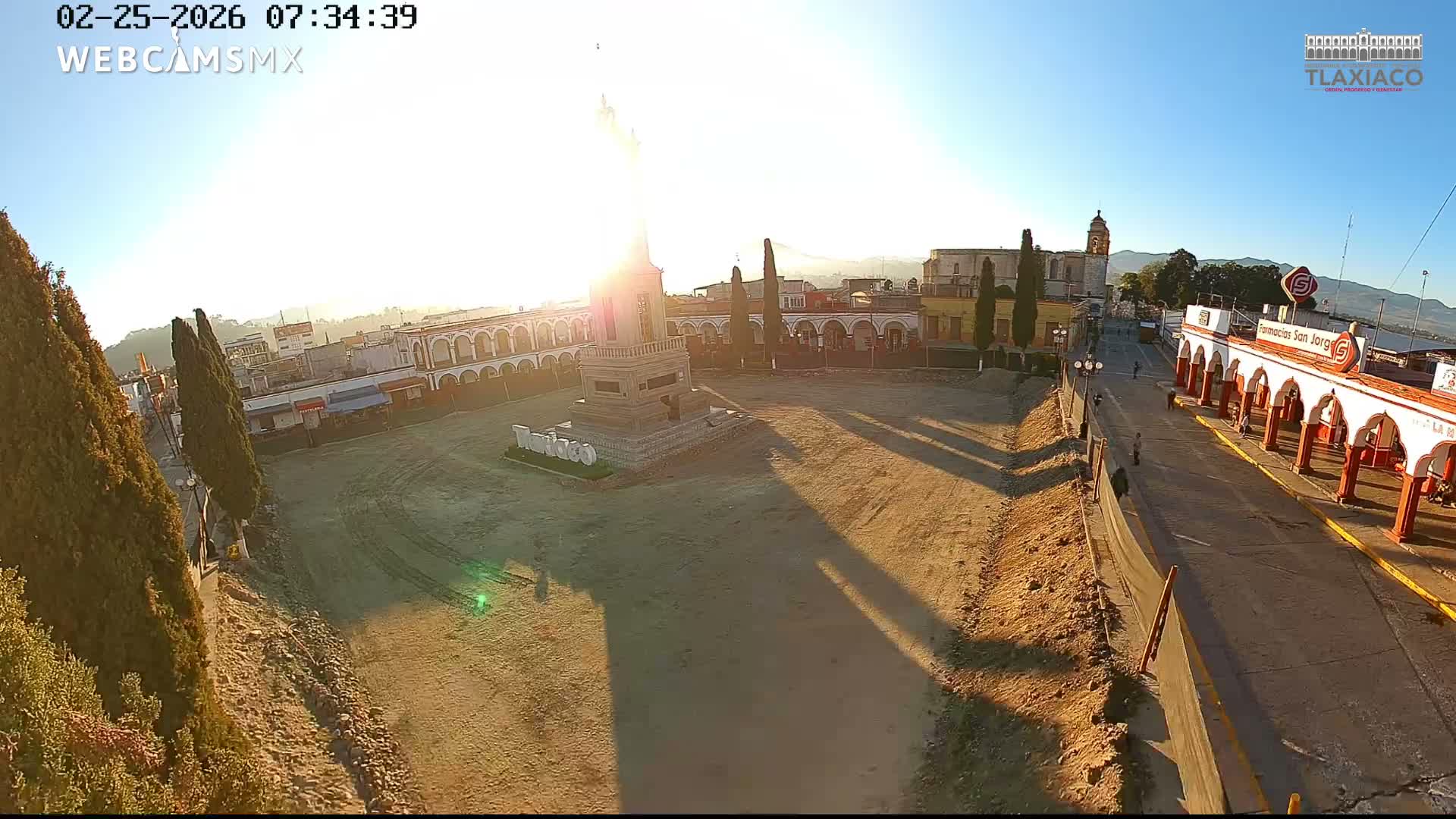 Oaxaca, Tlaxiaco City & Plind of Tlaxiaco Zocalo Live Cam - Centro, Heroica ciudad de Tlaxiaco, Oaxaca, Mexico